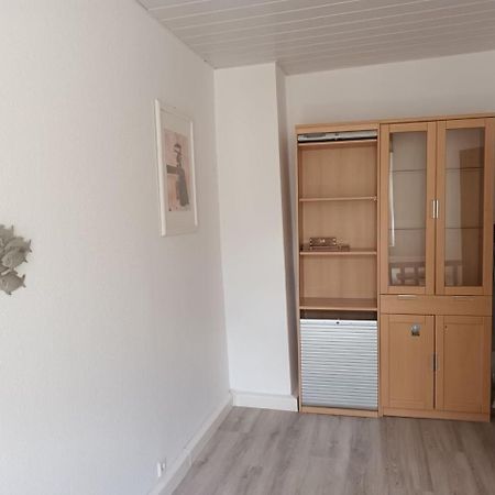 Flat In Neo Country Style Aus Gruenderzeit Bis 6 Person Apartment Leipzig Luaran gambar