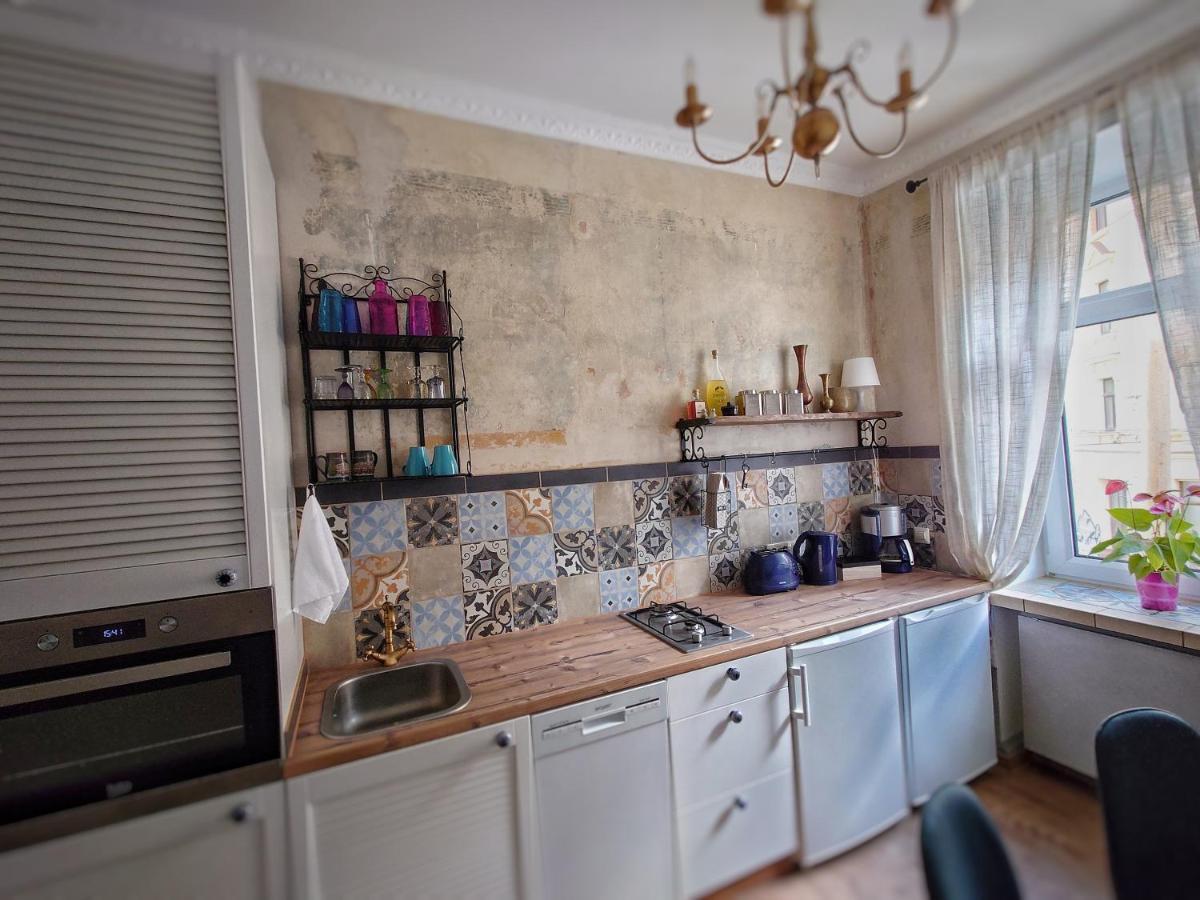 Flat In Neo Country Style Aus Gruenderzeit Bis 6 Person Apartment Leipzig Luaran gambar