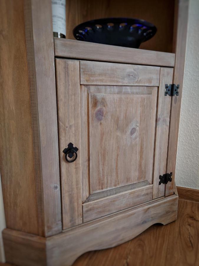 Flat In Neo Country Style Aus Gruenderzeit Bis 6 Person Apartment Leipzig Luaran gambar