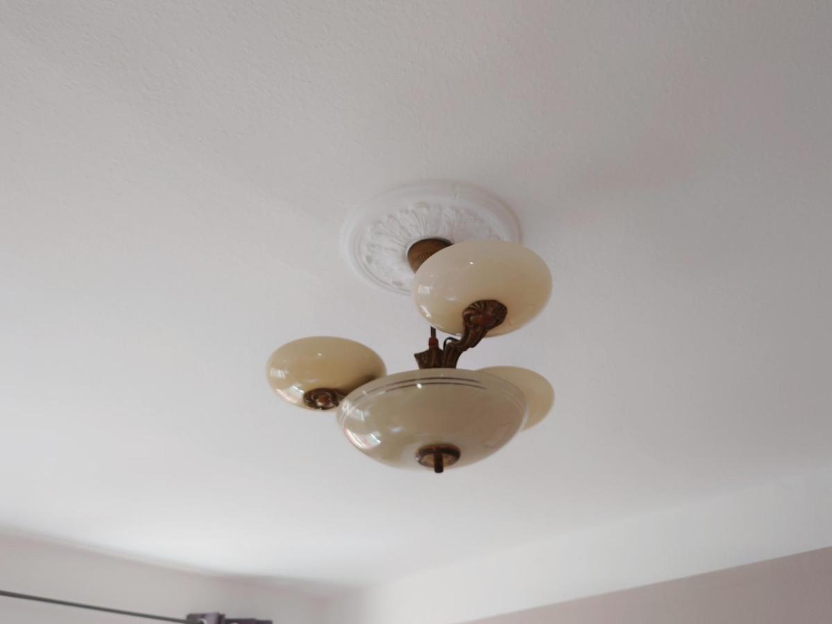 Flat In Neo Country Style Aus Gruenderzeit Bis 6 Person Apartment Leipzig Luaran gambar