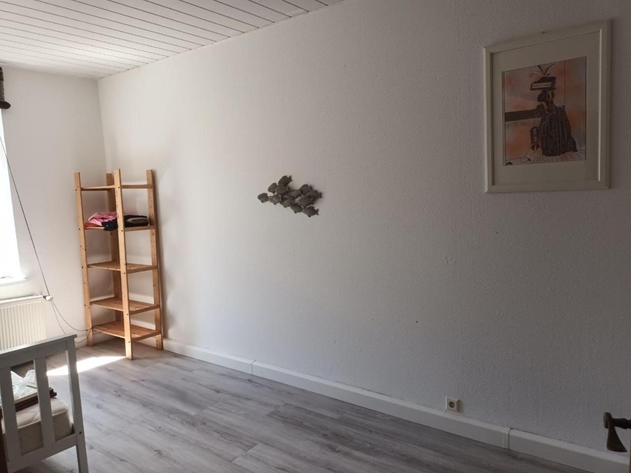 Flat In Neo Country Style Aus Gruenderzeit Bis 6 Person Apartment Leipzig Luaran gambar