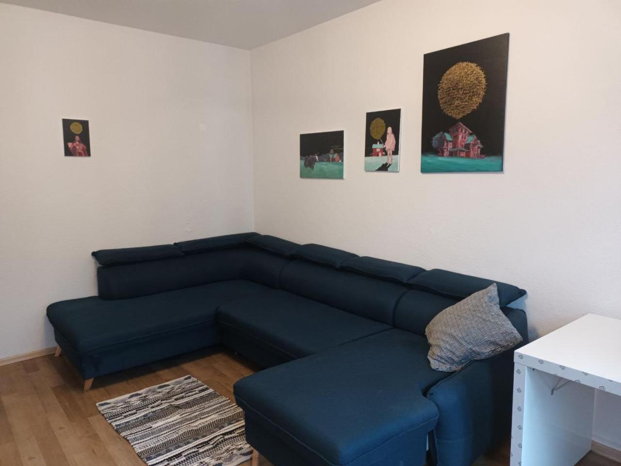 Flat In Neo Country Style Aus Gruenderzeit Bis 6 Person Apartment Leipzig Luaran gambar
