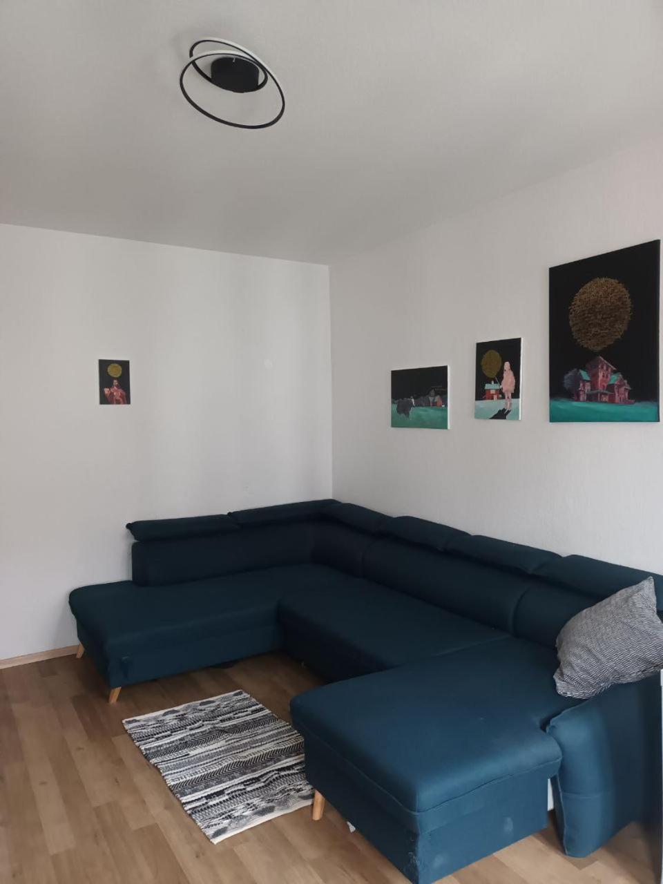 Flat In Neo Country Style Aus Gruenderzeit Bis 6 Person Apartment Leipzig Luaran gambar