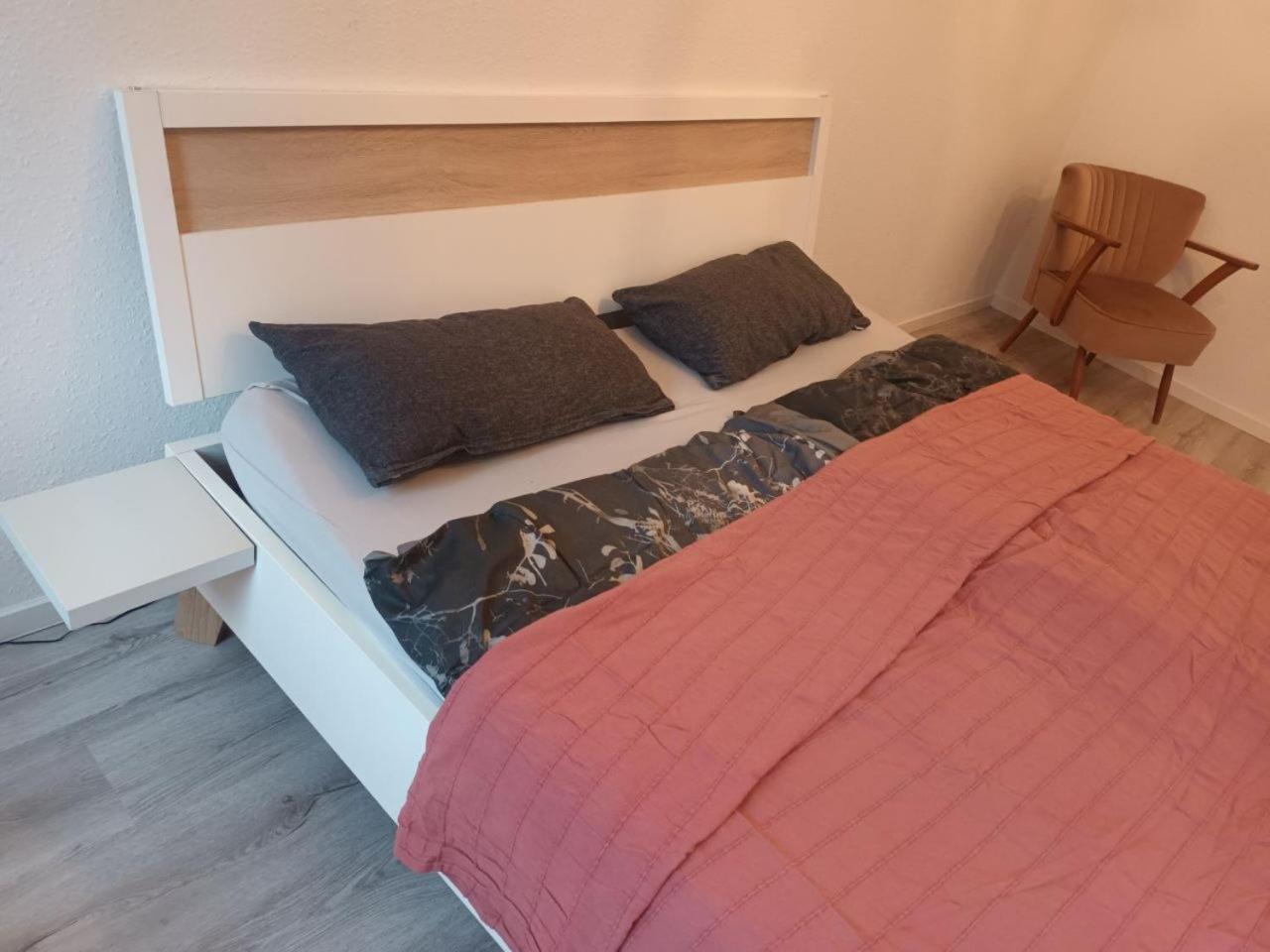 Flat In Neo Country Style Aus Gruenderzeit Bis 6 Person Apartment Leipzig Luaran gambar