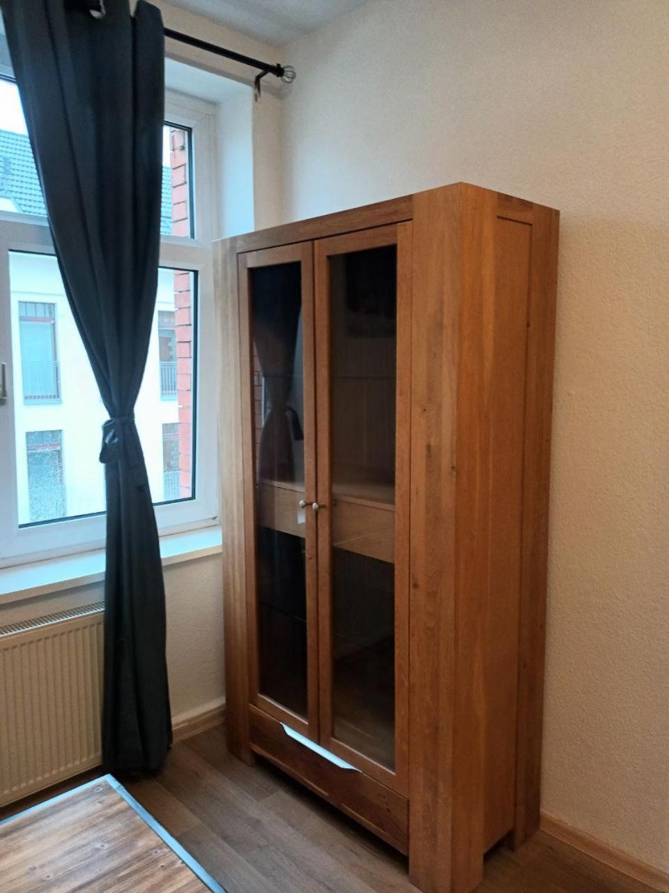 Flat In Neo Country Style Aus Gruenderzeit Bis 6 Person Apartment Leipzig Luaran gambar